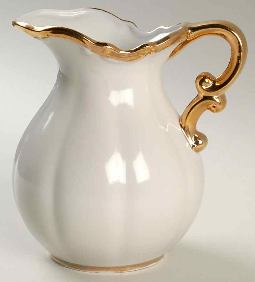 Richelieu 20 Oz Pitcher by Arnart-1