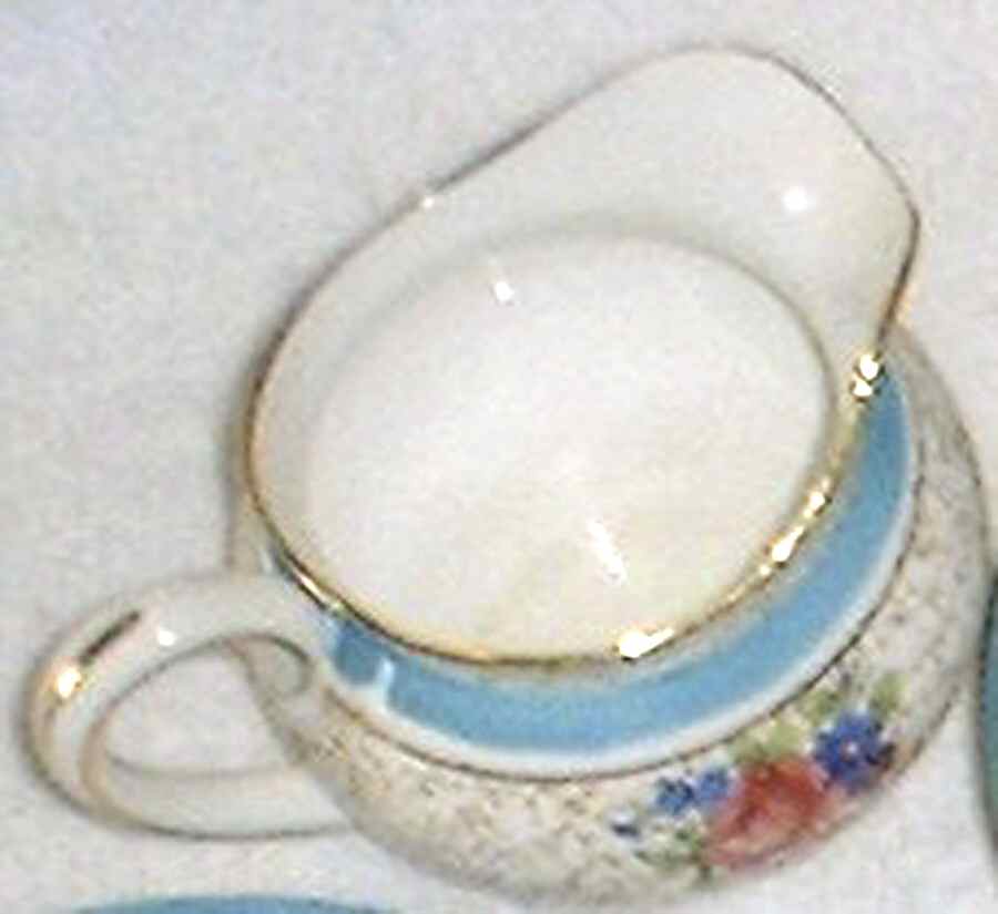 B4960 Creamer by John  Aynsley & Sons-1