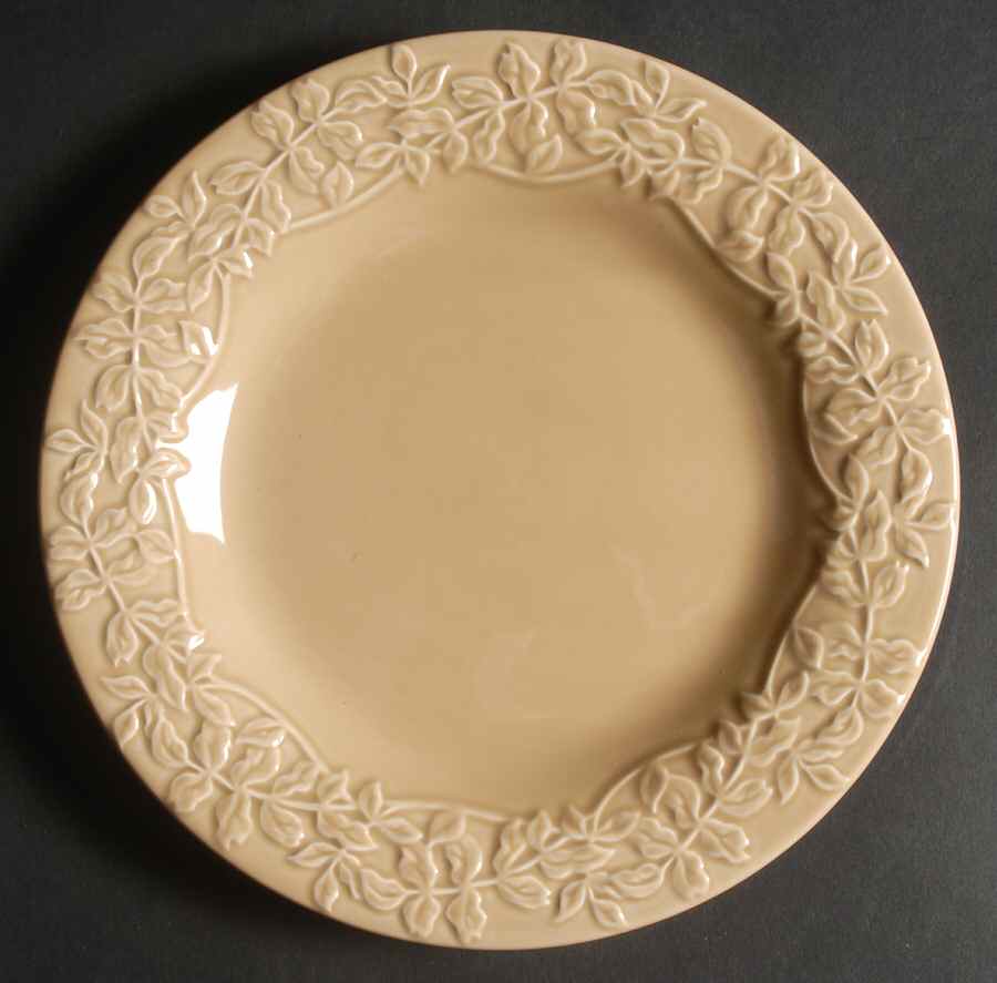 Mapleleaf Oatmeal Salad Plate by American Living-1