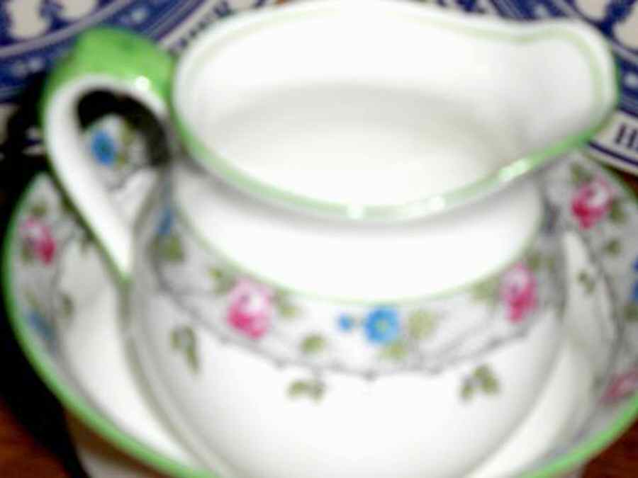 B1267-6 Creamer by John  Aynsley & Sons-1
