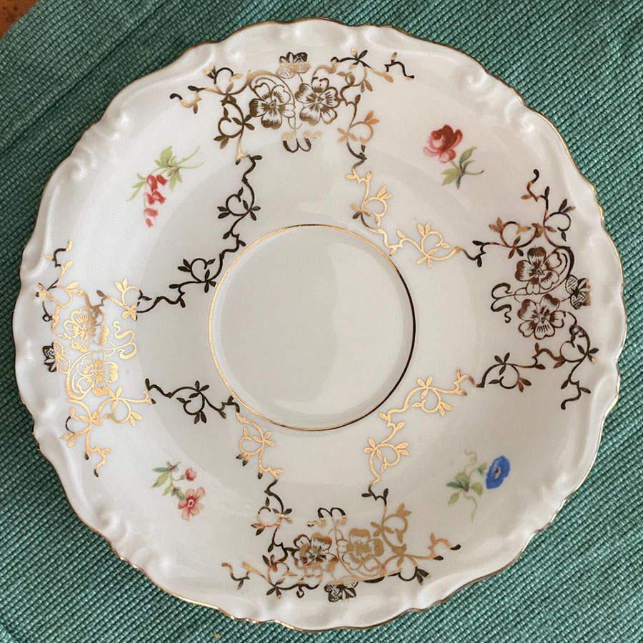 Jeanette (Scalloped) Saucer by Alka-1