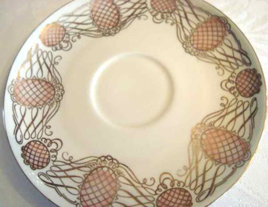 1138 Saucer by Alka-1