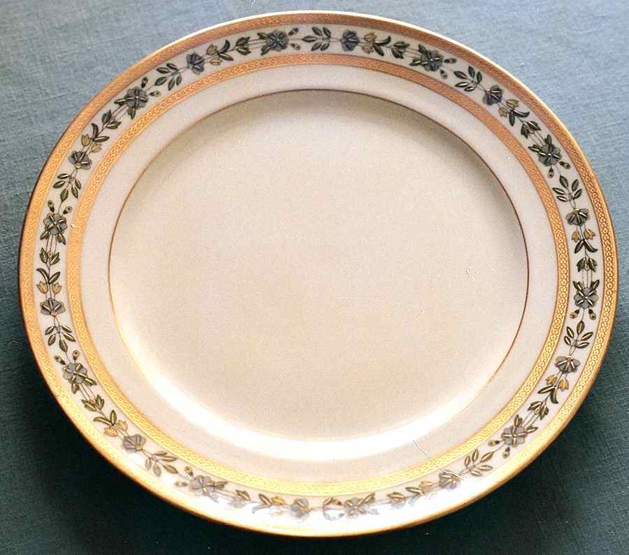 AHR864 Dinner Plate by Charles Ahrenfeldt-1