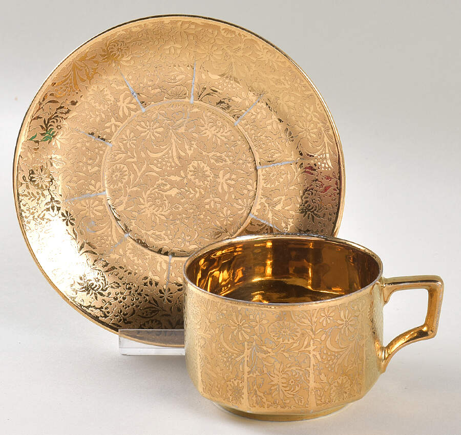 ARZ228 Flat Cup & Saucer Set by Arzberg-1