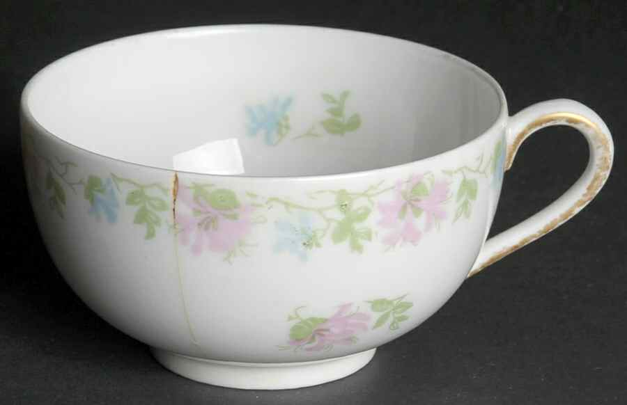 AHR866 Flat Cup by Charles Ahrenfeldt-1