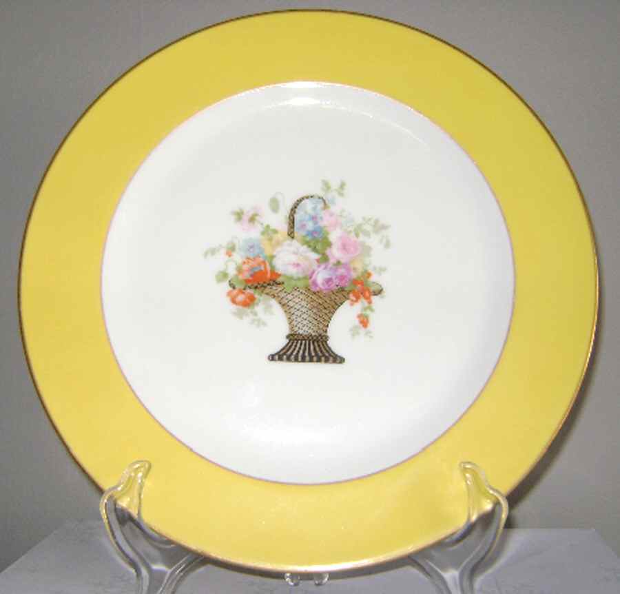 AHR867 Dinner Plate by Charles Ahrenfeldt-1