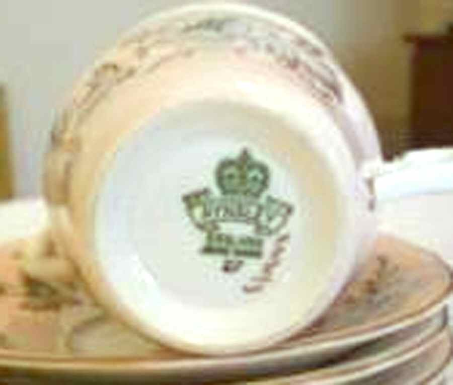 2471-7 Pink Footed Cup by John  Aynsley & Sons-1