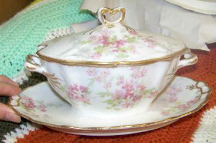 AHR873 Gravy Boat w/Attached Underplate & Lid by Charles Ahrenfeldt-1