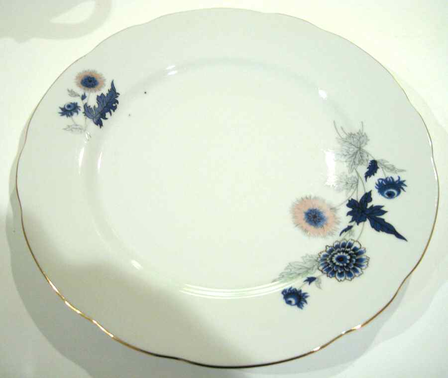 ALT633 Dinner Plate by Altrohlau-1