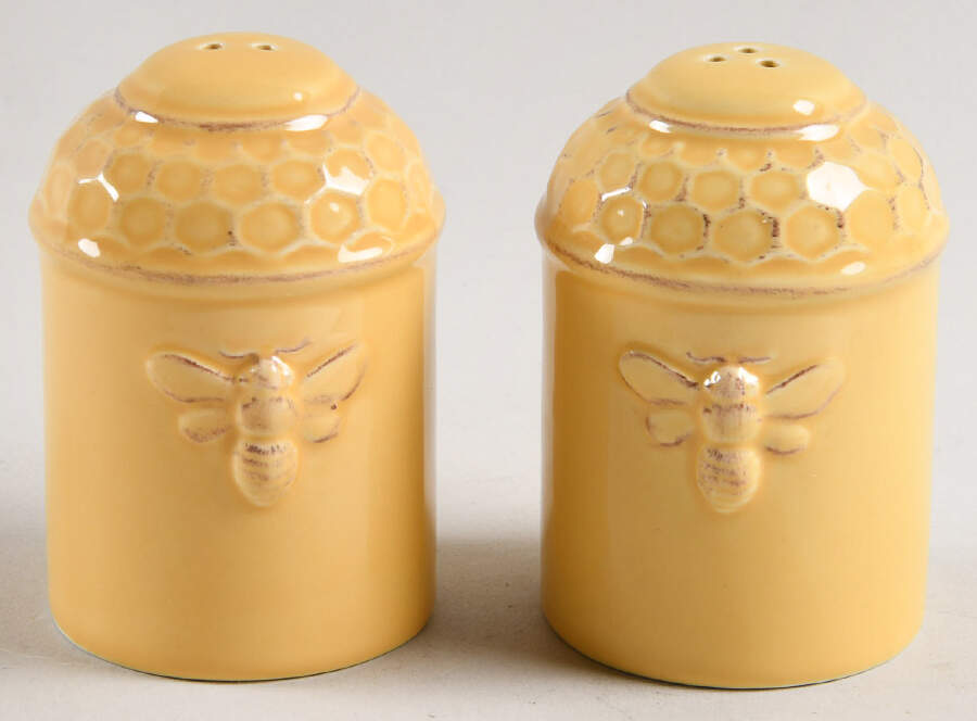 Bumble Bee Salt & Pepper Set by ARTEflorum-1