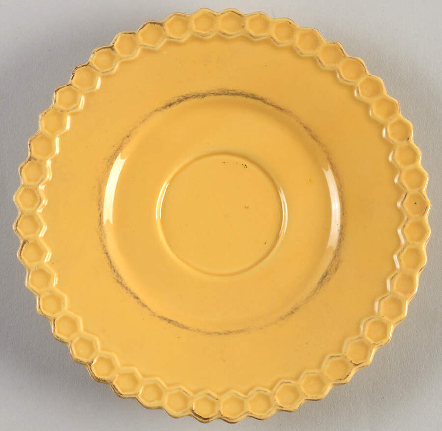 Bumble Bee Saucer for Demitasse Cup by ARTEflorum-1