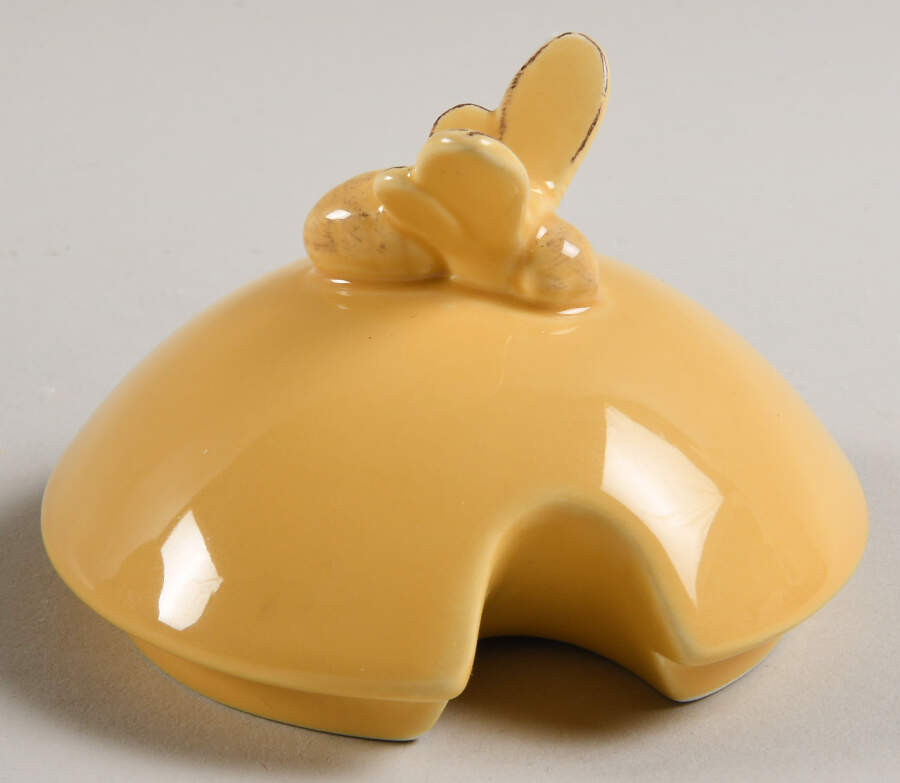 Bumble Bee Lid for Honey Pot by ARTEflorum-1