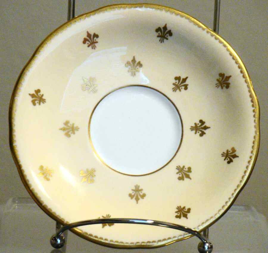 AYN208 Saucer by John  Aynsley & Sons-1