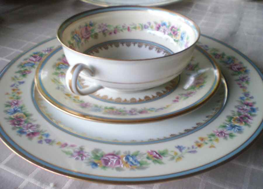 AHR885 Flat Cream Soup Bowl & Saucer Set by Charles Ahrenfeldt-1