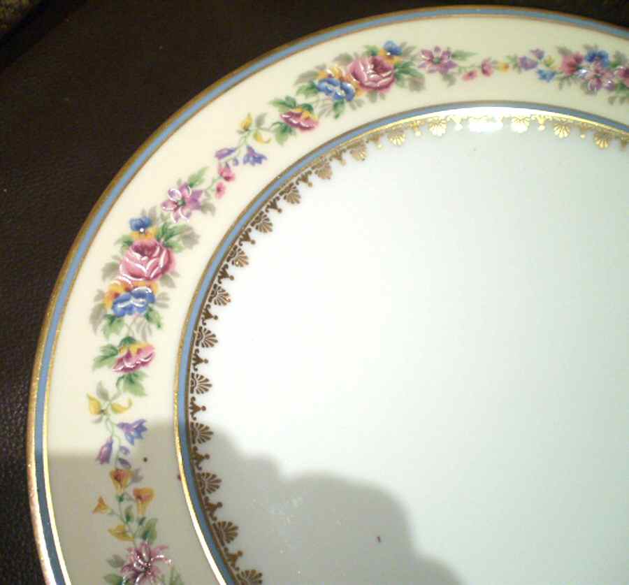 AHR885 Dinner Plate by Charles Ahrenfeldt-1