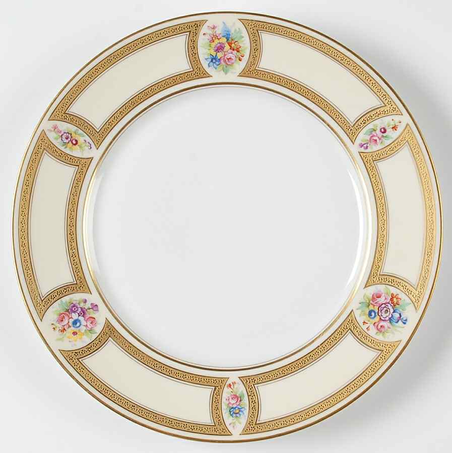AHR898 Luncheon Plate by Charles Ahrenfeldt-1