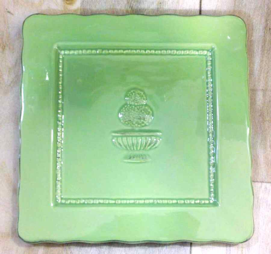 Boxwood Green Square Salad Plate by ARTEflorum-1