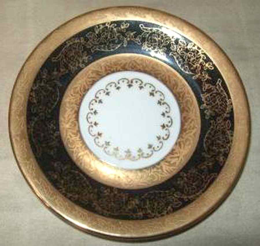 2058 Saucer by Arnart-1
