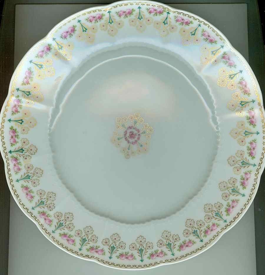 AHR1028 Salad Plate by Charles Ahrenfeldt-1