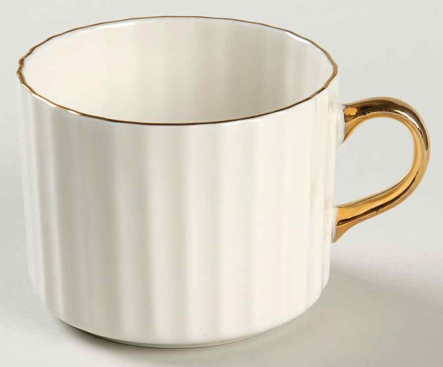 ARA149 Flat Demitasse Cup & Saucer Set by Arabia of Finland-1