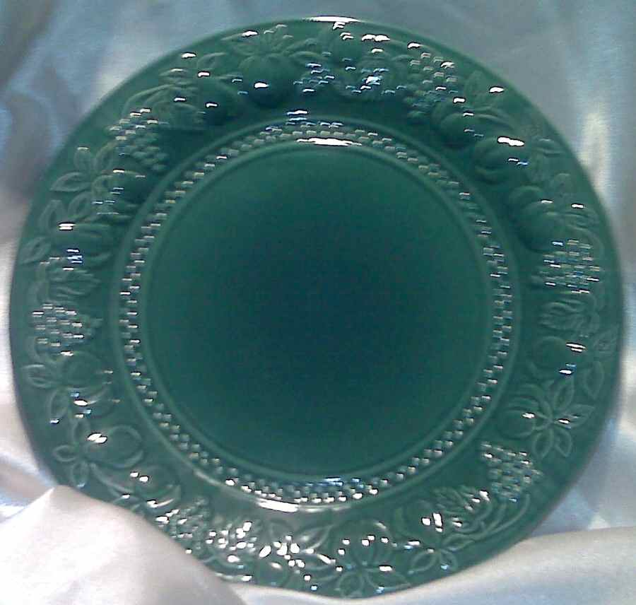 ABC1 Greeen Dinner Plate by Ambiance-1