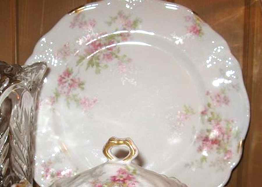 AHR914 Dinner Plate by Charles Ahrenfeldt-1