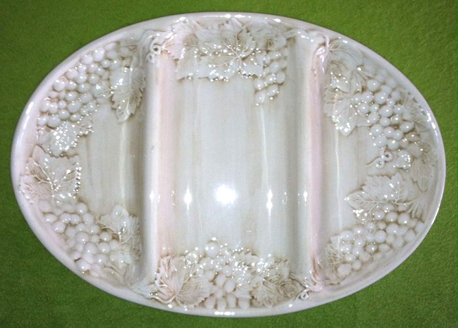 ASN5 3-Part Oval Divided Server by A Santos-1