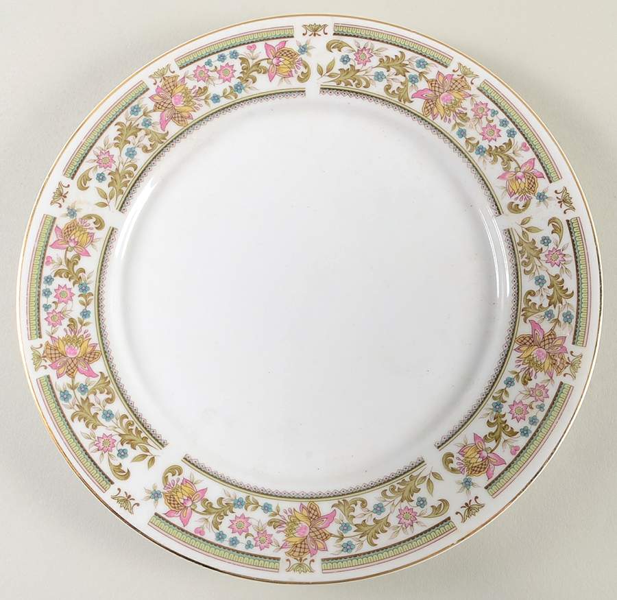 Tapestry Dinner Plate by Arlen-1