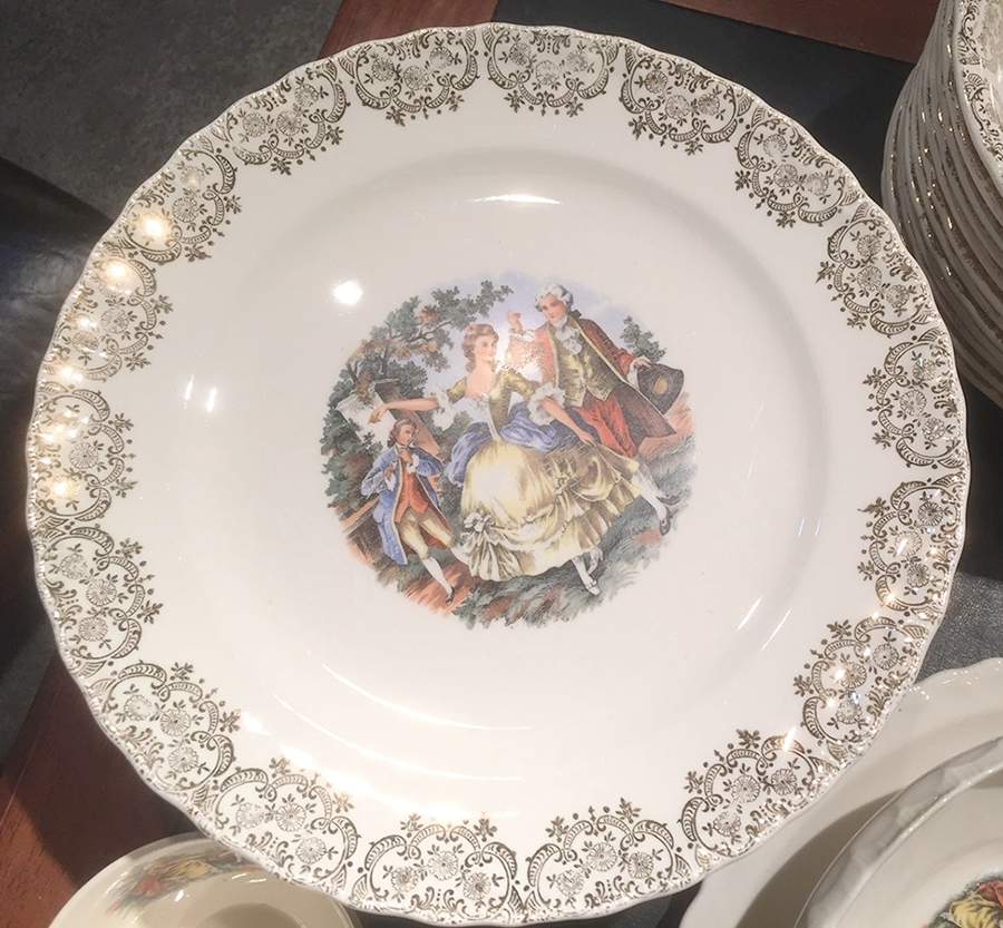 AU9 Dinner Plate by American China Co-1