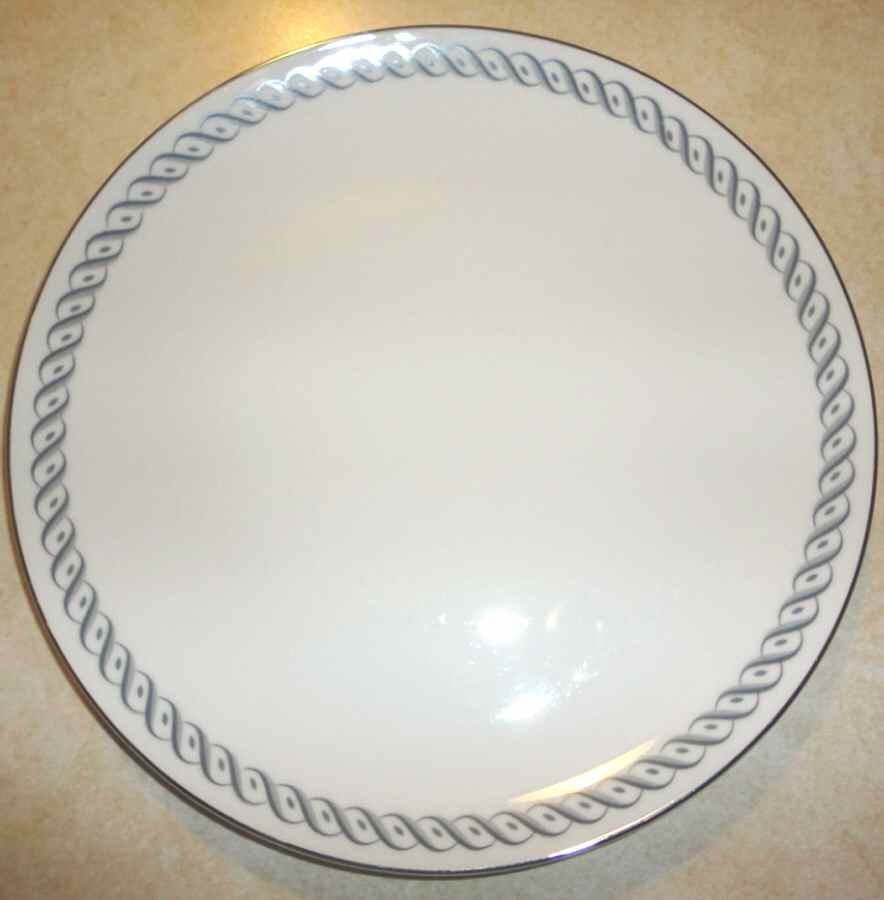 Viscount Dinner Plate by Amcrest-1