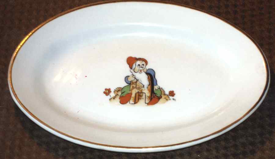 ARA151 Oval Toy Platter by Arabia of Finland-1