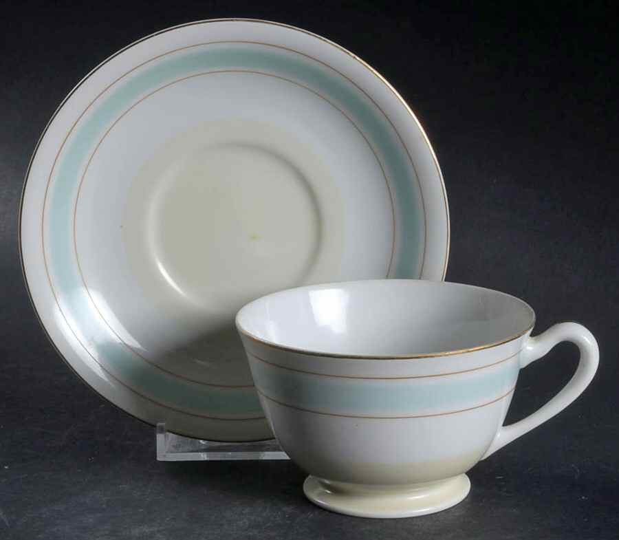 AIC39 Footed Cup & Saucer Set by Aichi-1
