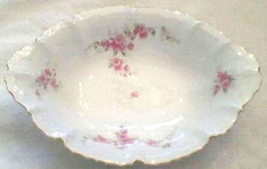 749 10" Oval Vegetable Bowl by Altrohlau-1