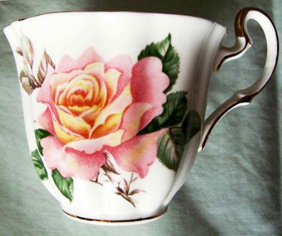 Peace Flat Cup by Adderley-1