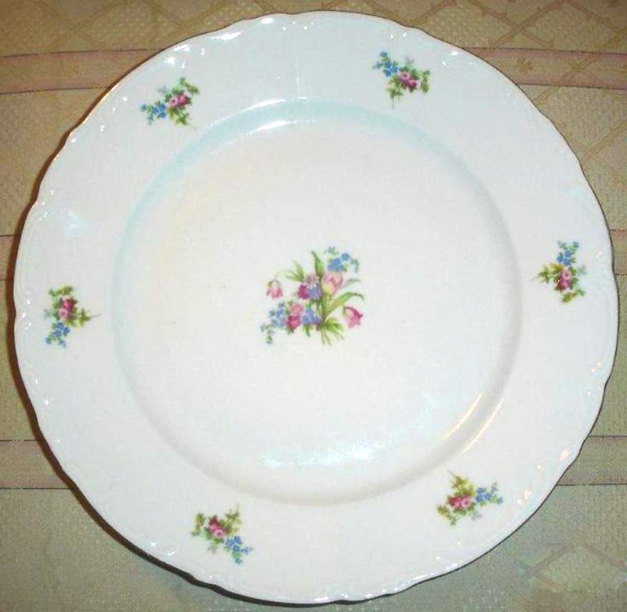 ALT655 Dinner Plate by Altrohlau-1