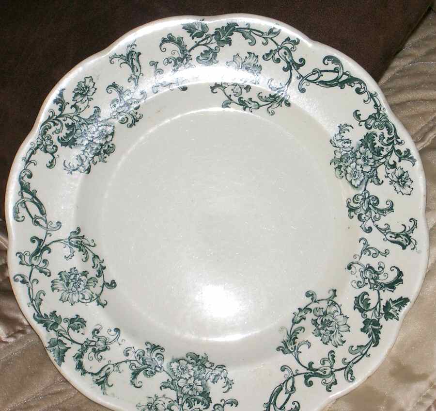 Beatrice Dinner Plate by Allerton's-1