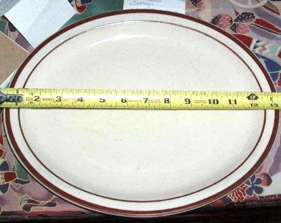 Brown Brush 12" Oval Serving Platter by Arcopal-1