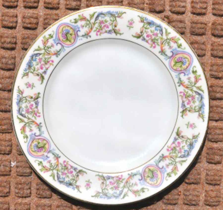 ALT658 Dinner Plate by Altrohlau-1