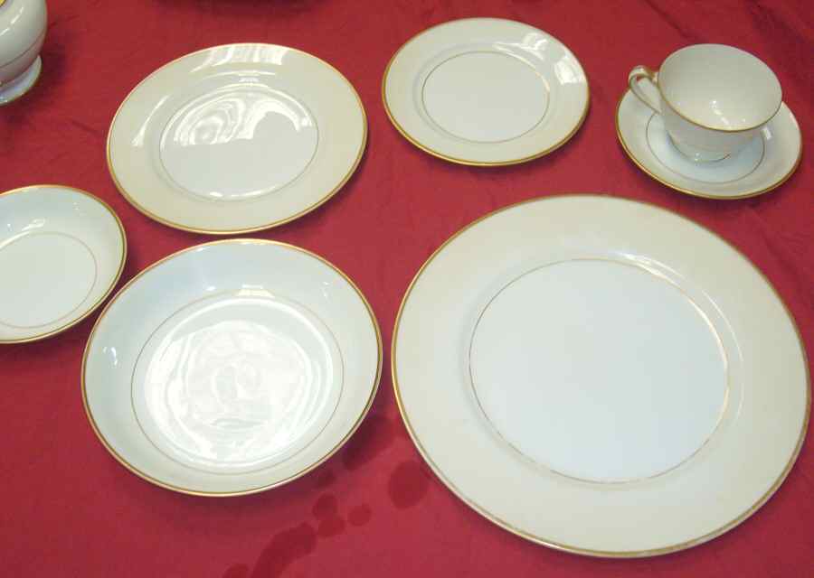 ACI6 Dinner Plate by ACI-1