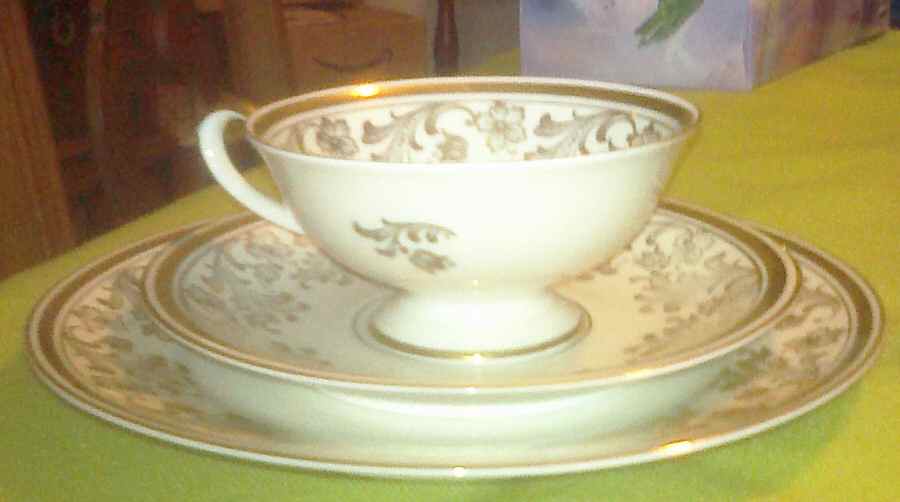 636 Footed Cup & Saucer Set by Alka-1
