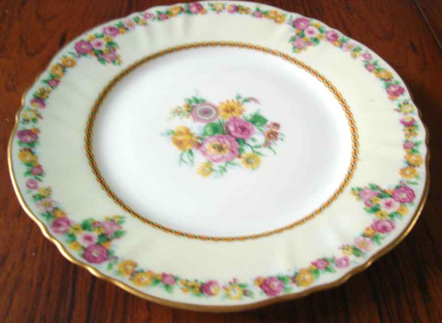 AHR938 Salad Plate by Charles Ahrenfeldt-1