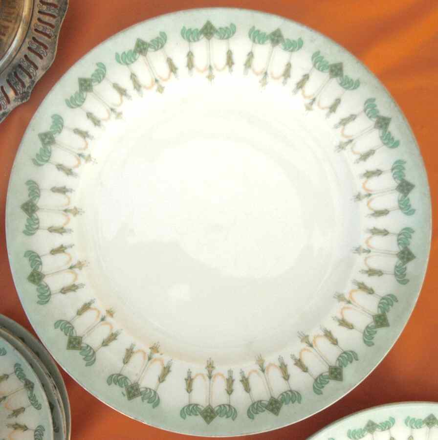 ALT663 Dinner Plate by Altrohlau-1