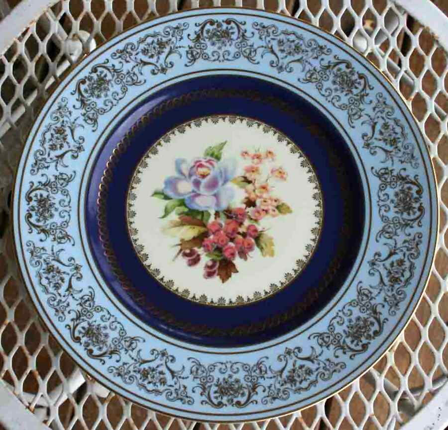 AHR939 Dinner Plate by Charles Ahrenfeldt-1