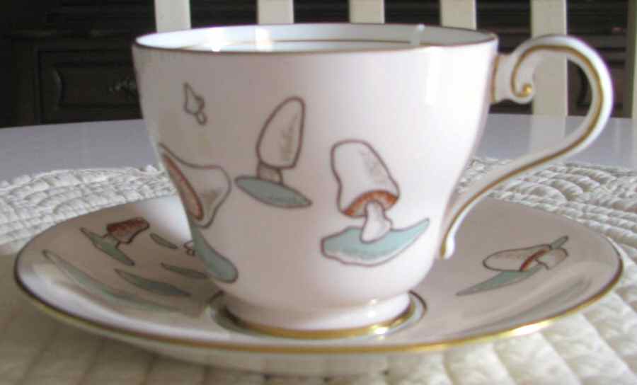 AYN247 Footed Cup & Saucer Set by John  Aynsley & Sons-1
