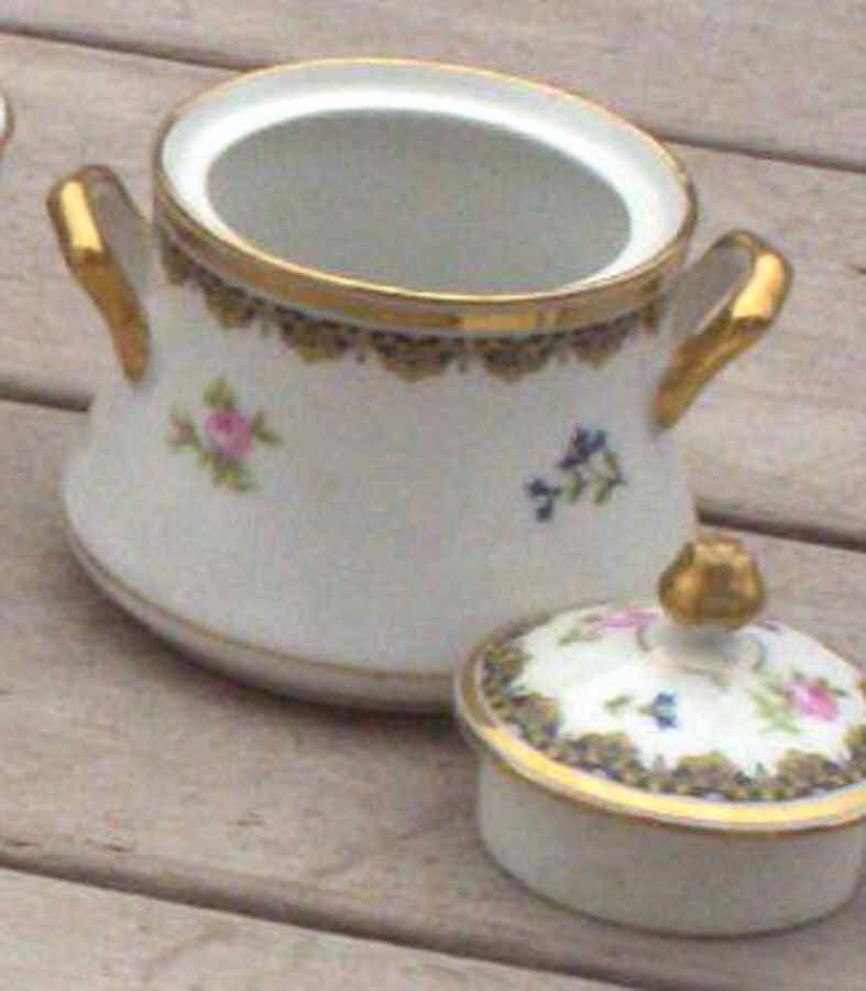 Ahr940 Sugar Bowl & Lid by Charles Ahrenfeldt-1
