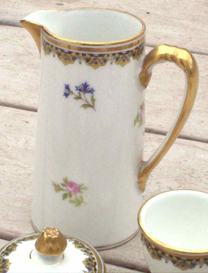Ahr940 Chocolate Pot & Lid by Charles Ahrenfeldt-1