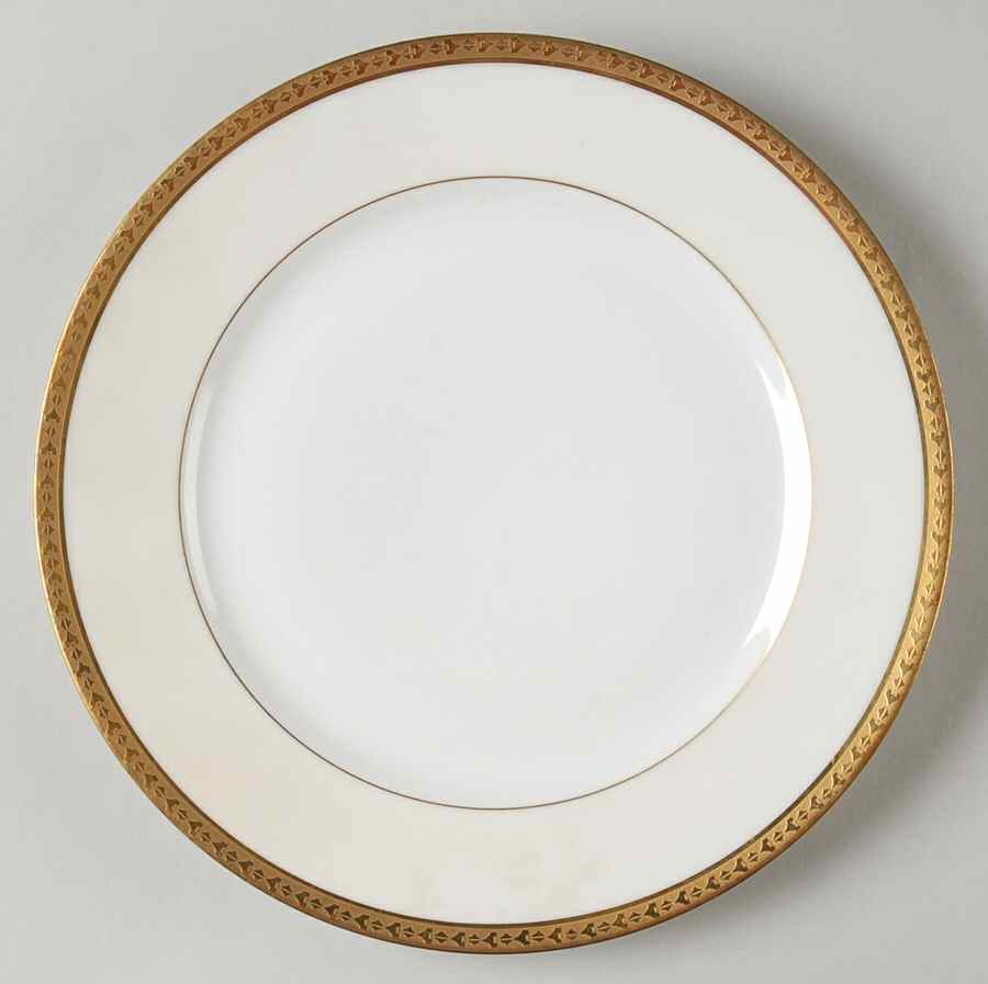 AIH23 Dinner Plate by AICH (Czech)-1