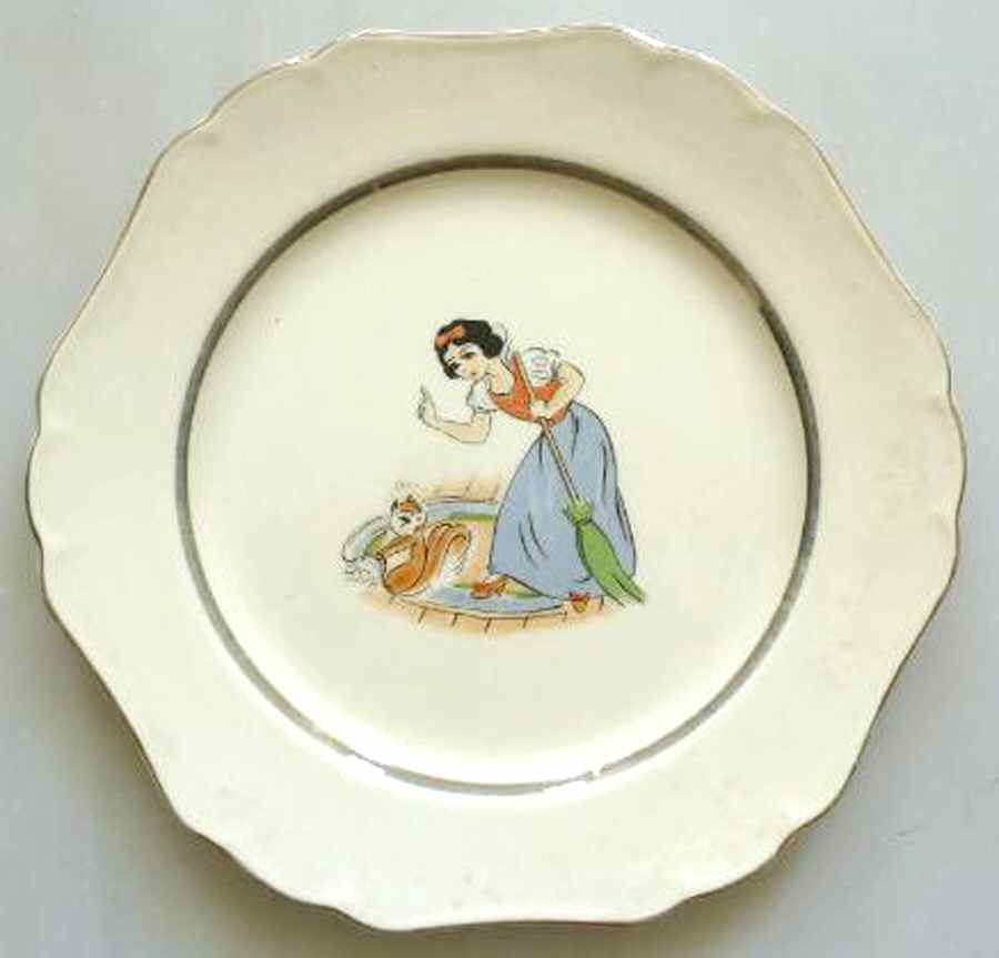 ARA158 Salad Plate by Arabia of Finland-1