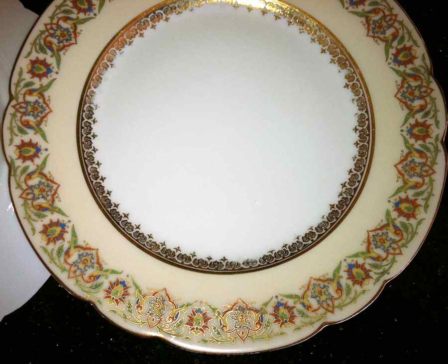 AHR954 Dessert/Pie Plate by Charles Ahrenfeldt-1