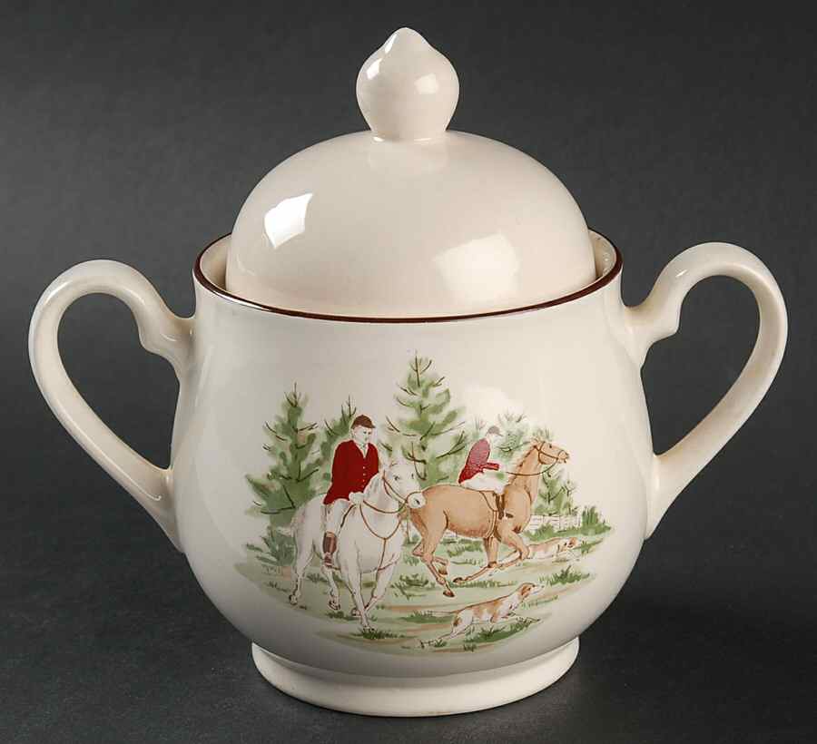 Tally Ho (Smooth) Sugar Bowl & Lid by Arklow-1